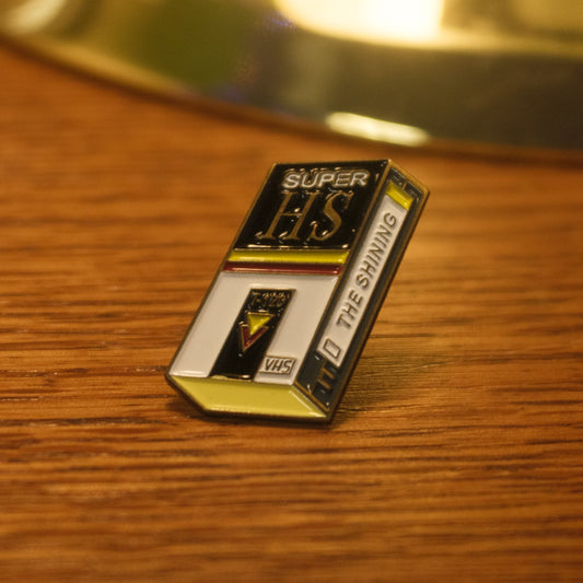 Super HS THE SHINING Pin