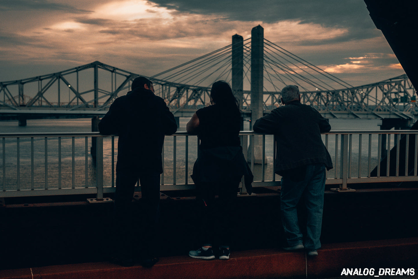 XpoZure - Vintage, Bold Capture One Style