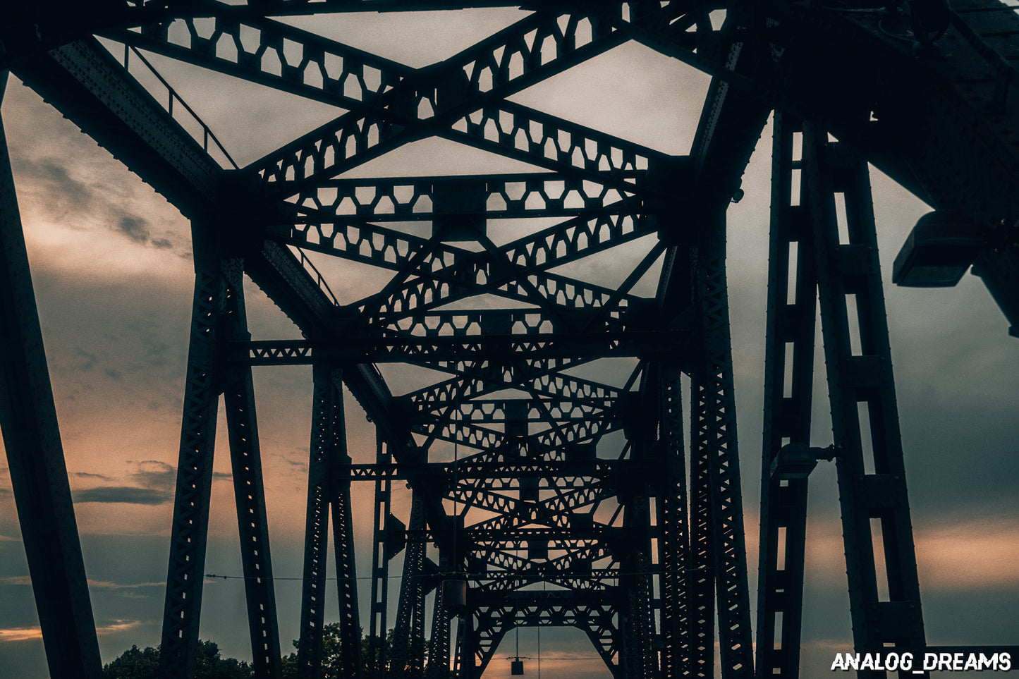 XpoZure - Vintage, Bold Lightroom Classic Presets (Desktop)